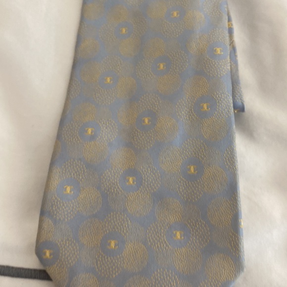 Chanel tie - Picture 1 of 11
